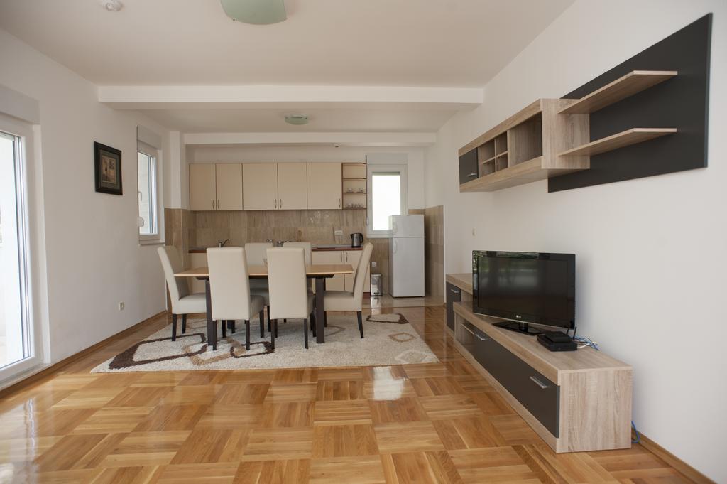 Apartments Villa Simonovic Petrovac Exterior foto