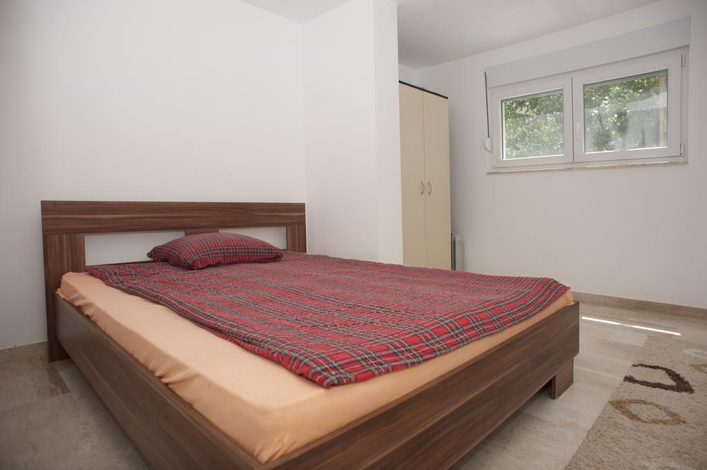 Apartments Villa Simonovic Petrovac Exterior foto