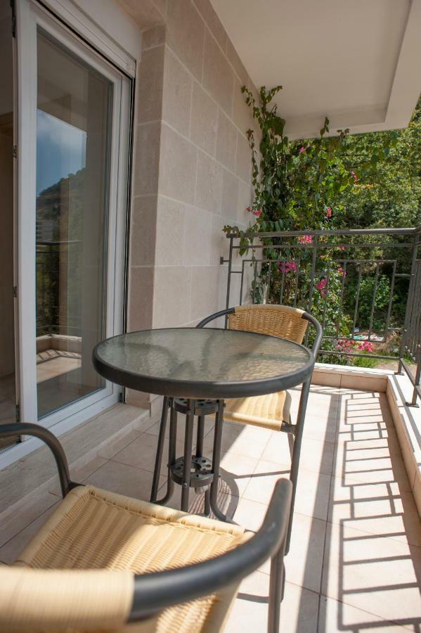 Apartments Villa Simonovic Petrovac Exterior foto